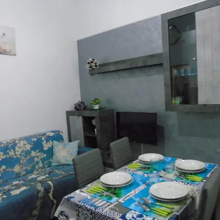 Apartamento Stella Marina In Pieno Centro Di Sulla Passeggiata E A Un Passo Dal Mare Pietra Ligure