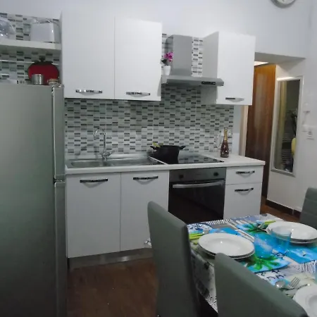 Stella Marina In Pieno Centro Di Sulla Passeggiata E A Un Passo Dal Mare Appartement Pietra Ligure